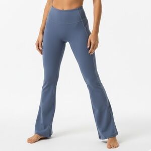 Elegant Blue Flare Leggings